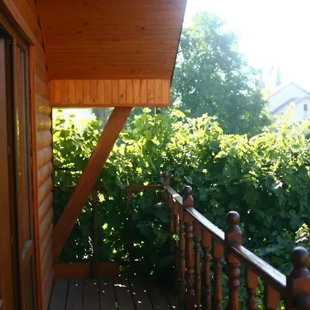 Апартаменти Friendly House